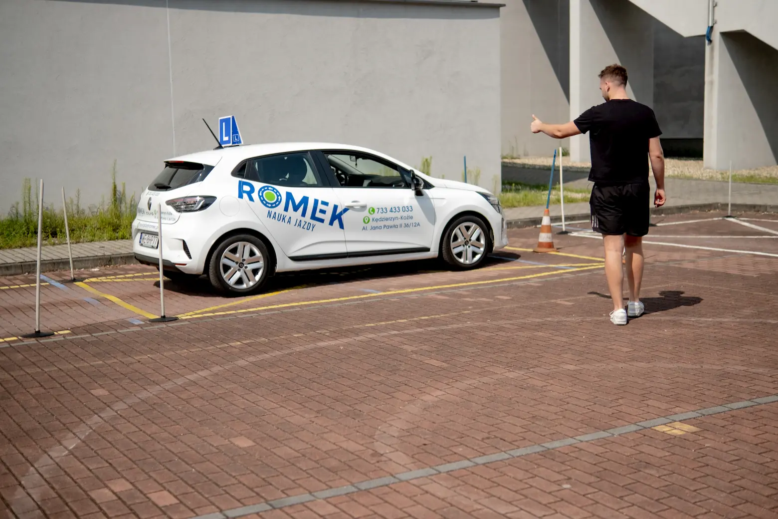 Bezstresowa nauka jazdy kat. B – kursant za kierownicą, szkoła jazdy Romek Kędzierzyn-Koźle